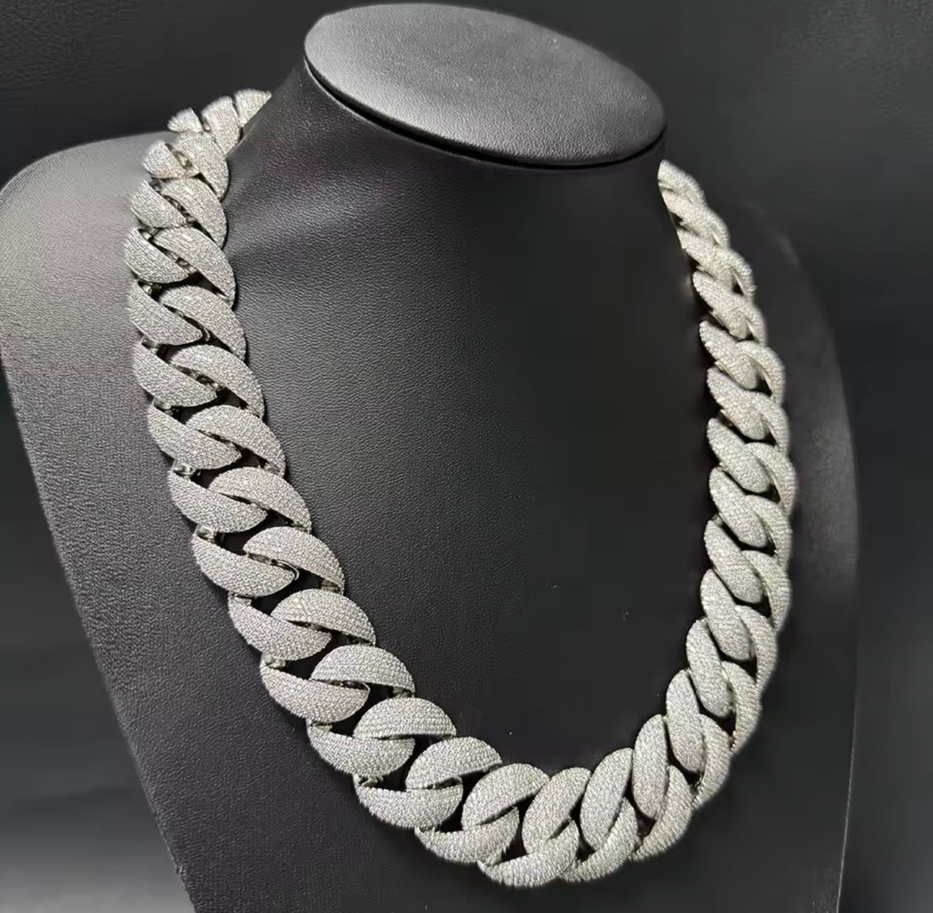 24mm Bussdown Cuban Necklace